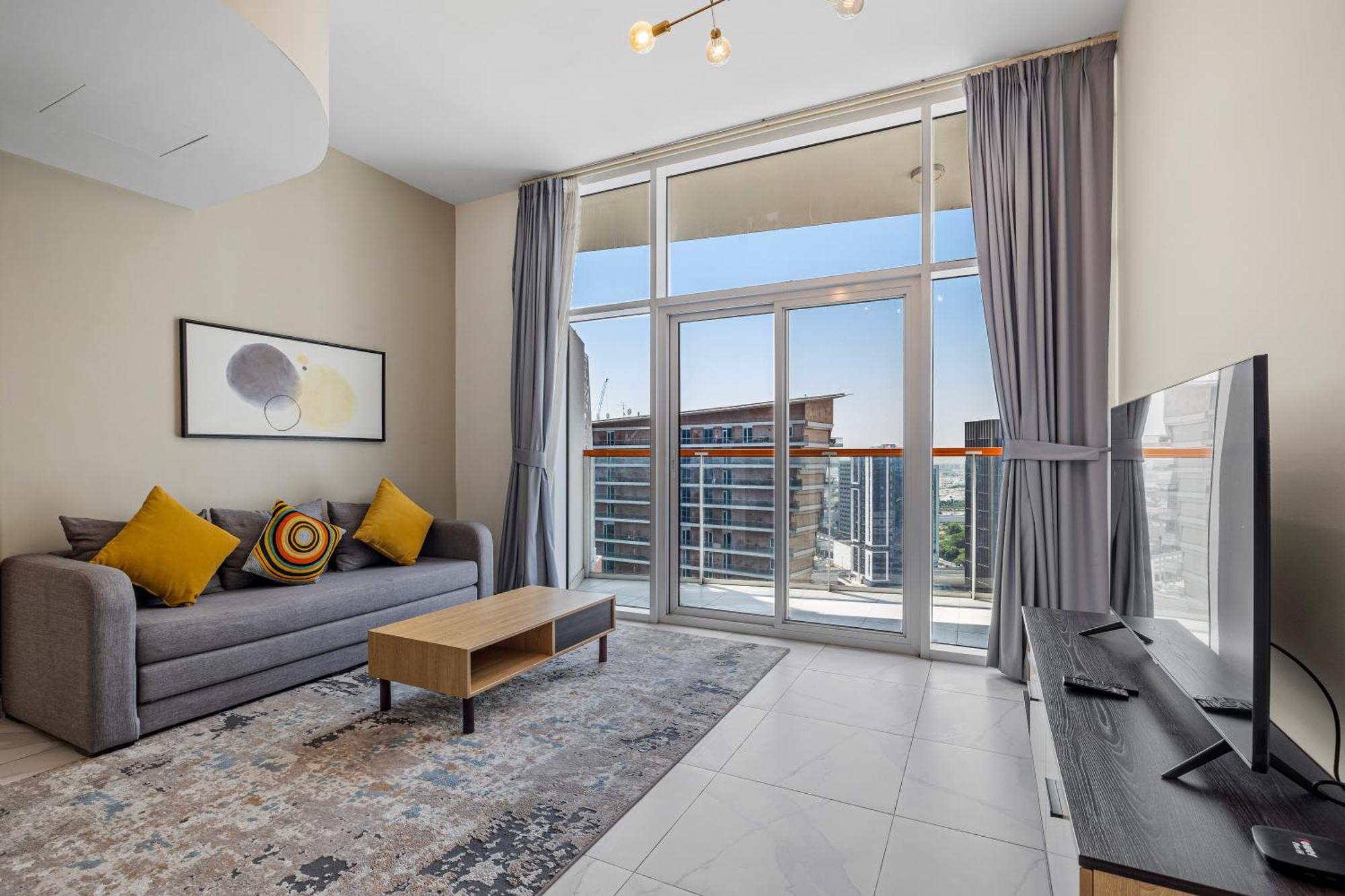 Appartamento Unlock Waters Edge Dubai Esterno foto