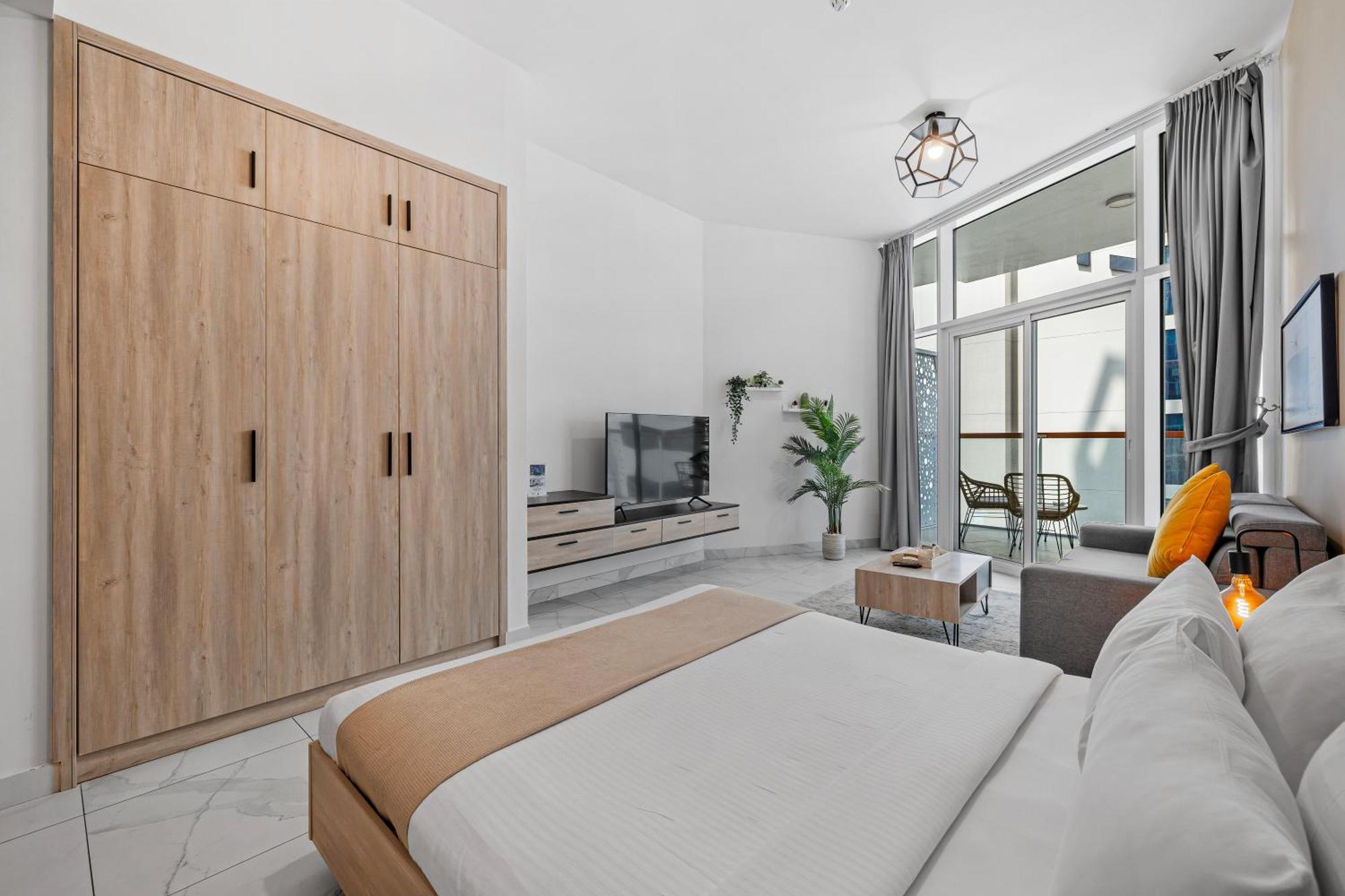 Appartamento Unlock Waters Edge Dubai Esterno foto