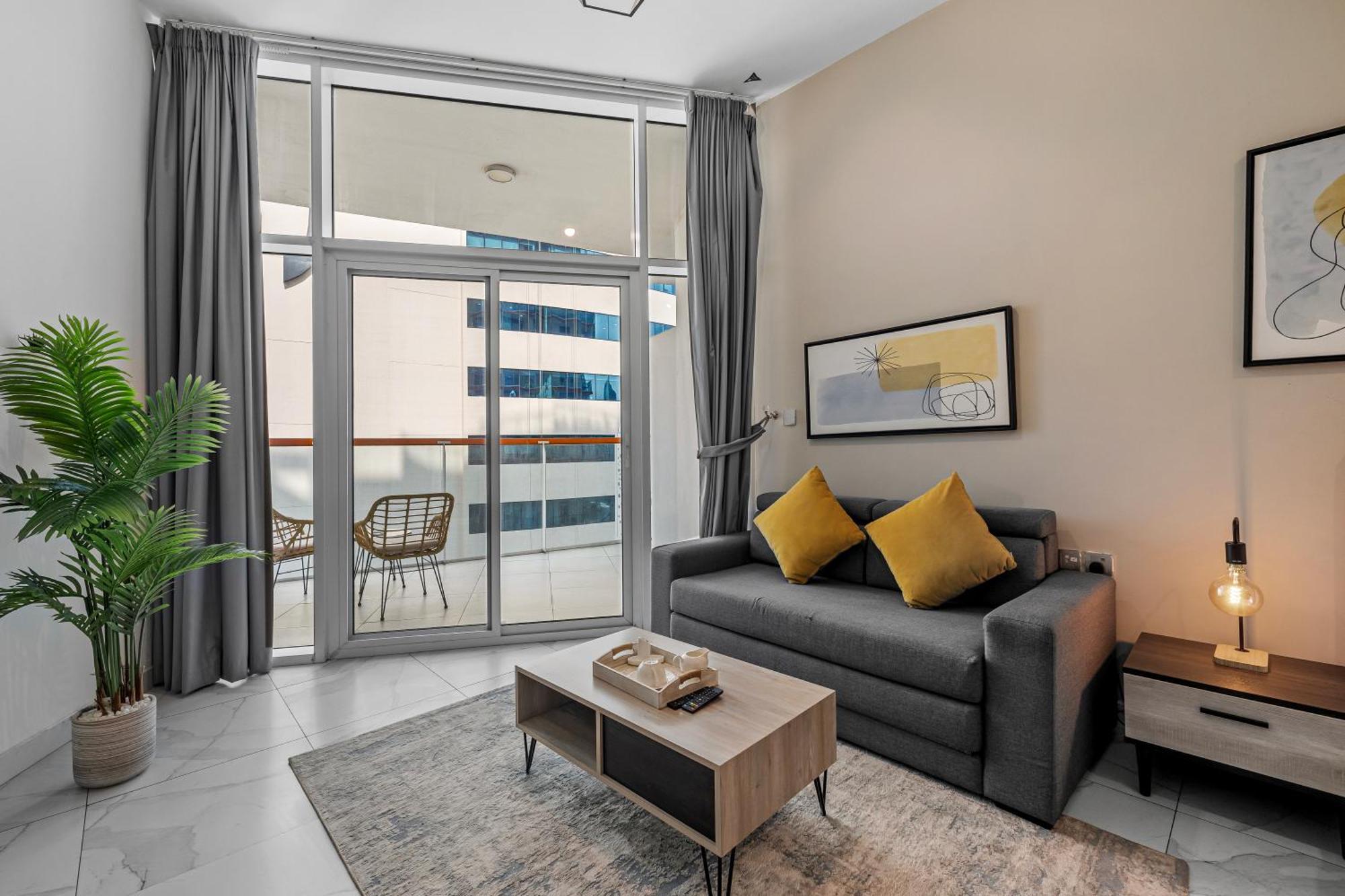 Appartamento Unlock Waters Edge Dubai Esterno foto